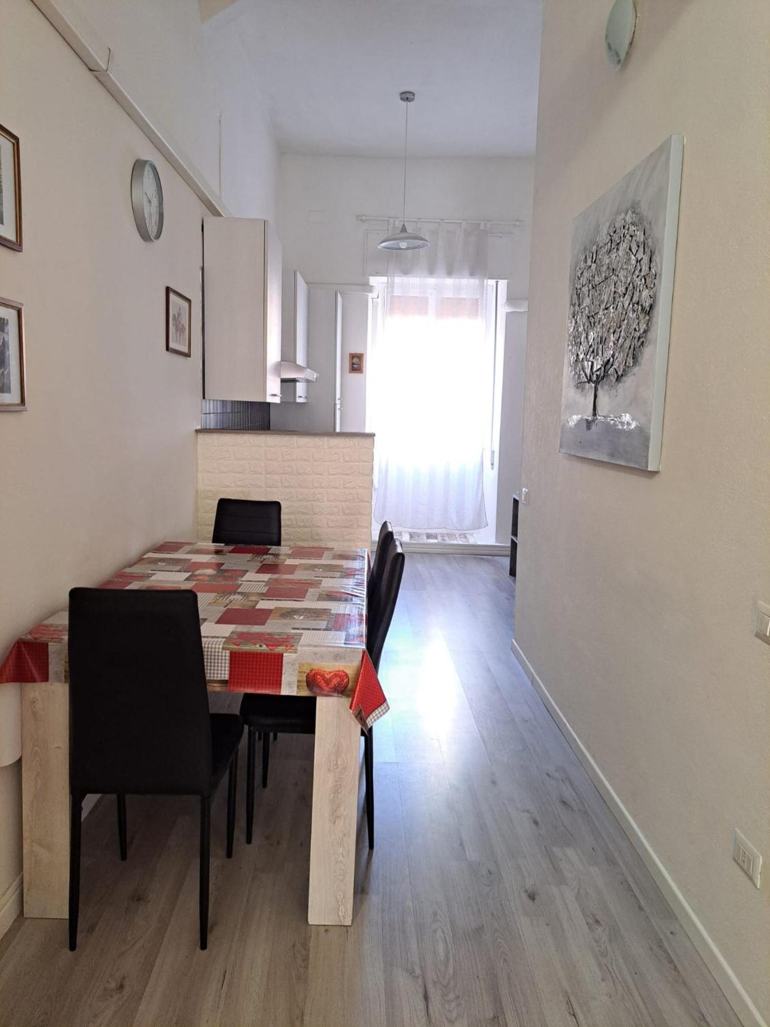 Appartamento Vacanze Cagliari - Via Lanusei Dış mekan fotoğraf